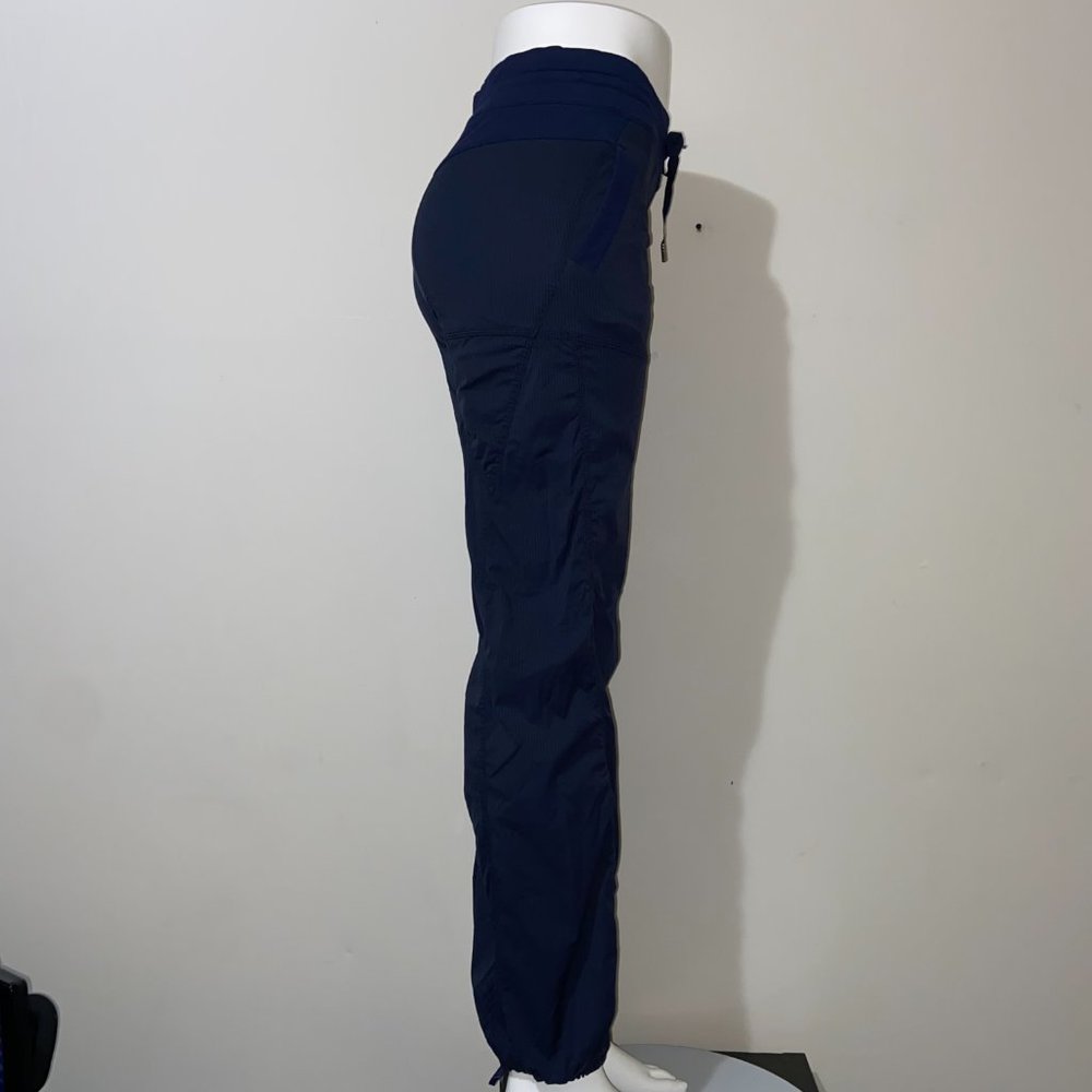LULULEMON NAVY- BLUE FULL LENGTH PANTS *33”-4 - Picture 12 of 14